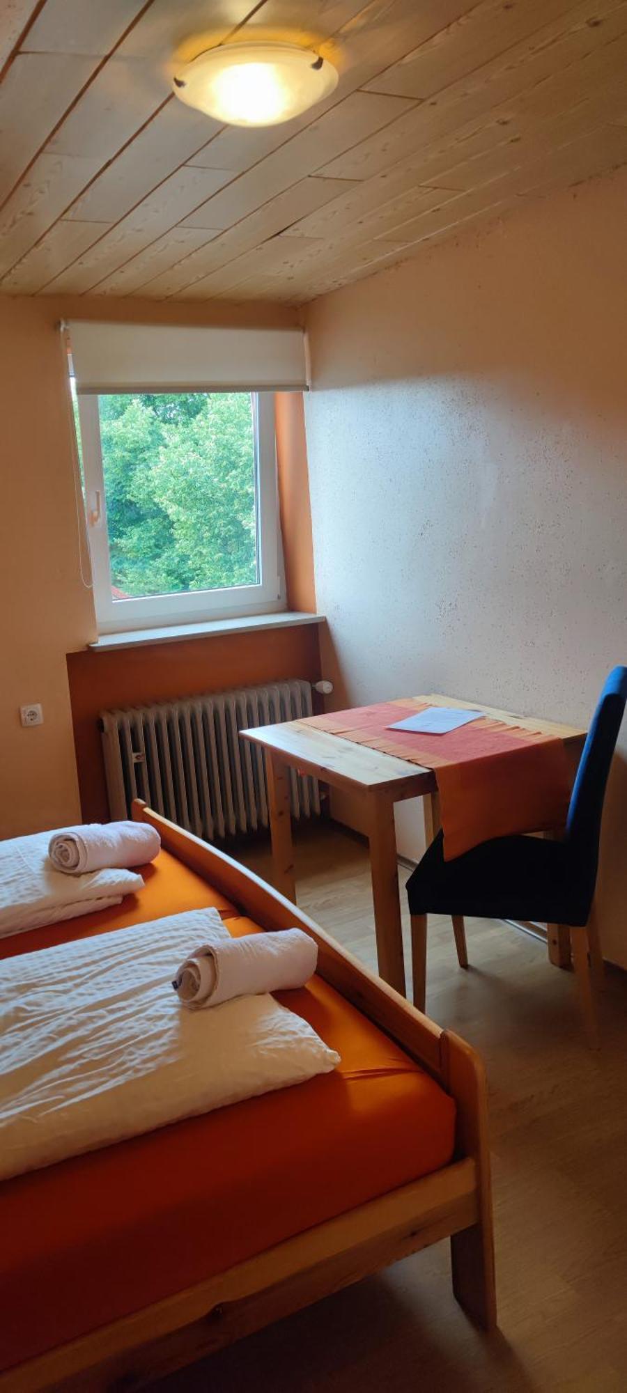 Alb Rooms, Zimmer Auf Der Schwaebischen Alb Oberlenningen Exterior foto